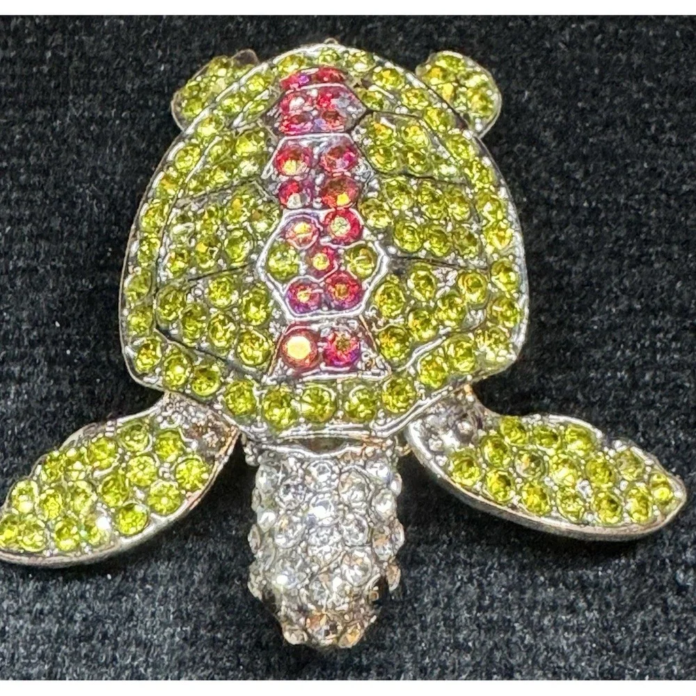 Vintage Sea Turtle Rhinestone Brooch Green Pink Crystal‎ Figural Animal Jewelry